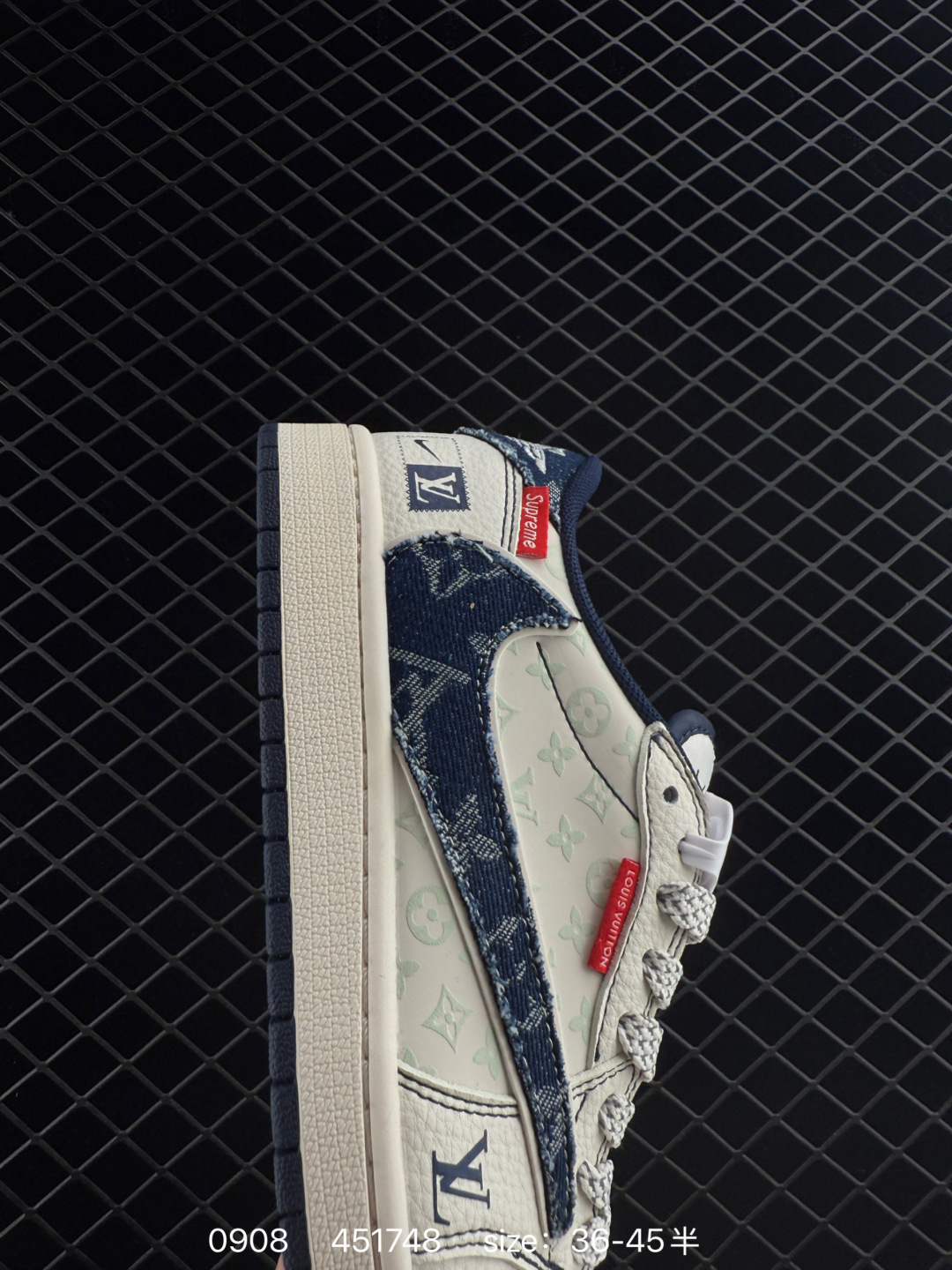 Air Jordan 1 Low supreme